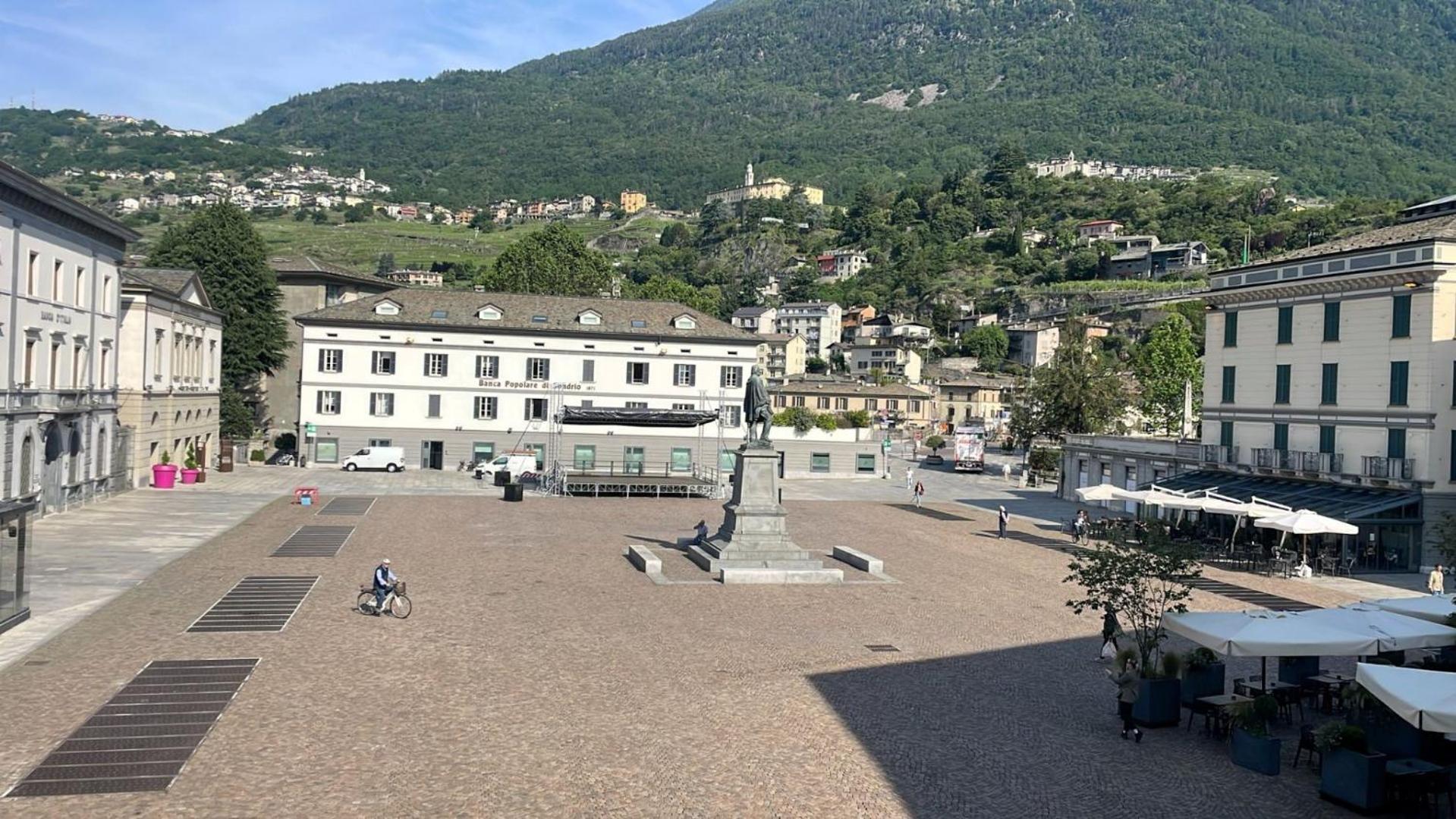 Appartamento La Baita Case Sondrio Centro - Affitti Brevi Italia Bagian luar foto